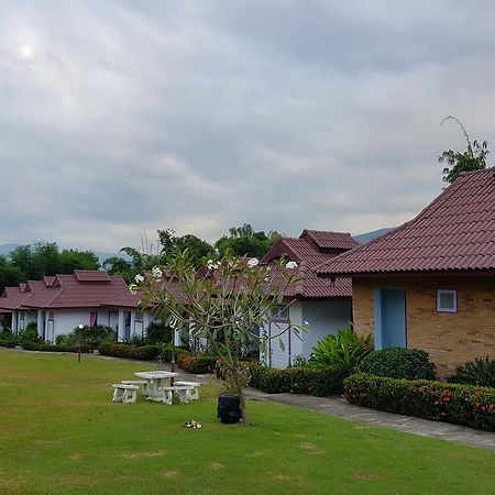 Mae Klang Banyen Hill Hotell Chiang Mai Exteriör bild