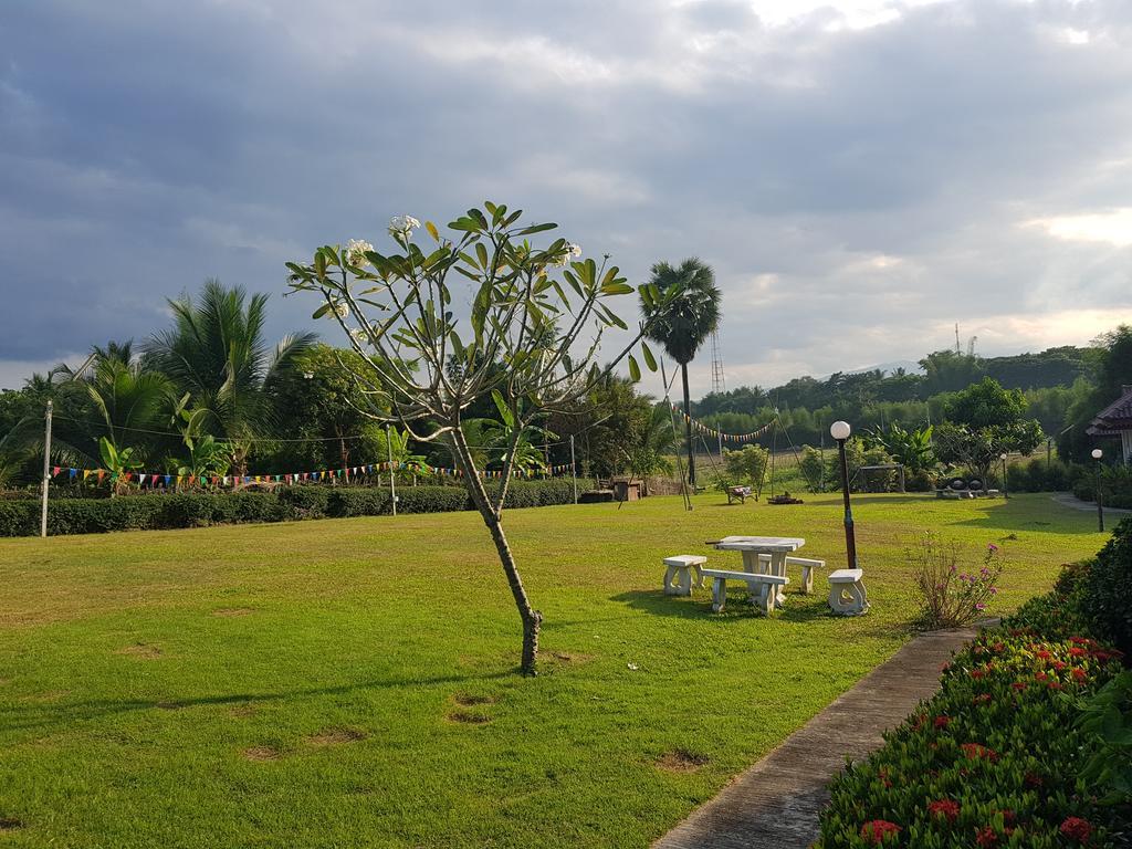 Mae Klang Banyen Hill Hotell Chiang Mai Exteriör bild